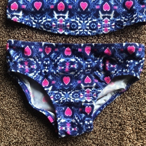 Oshkosh Two Piece Toddler Swimming Suit Size 2T - Picture 3 of 8